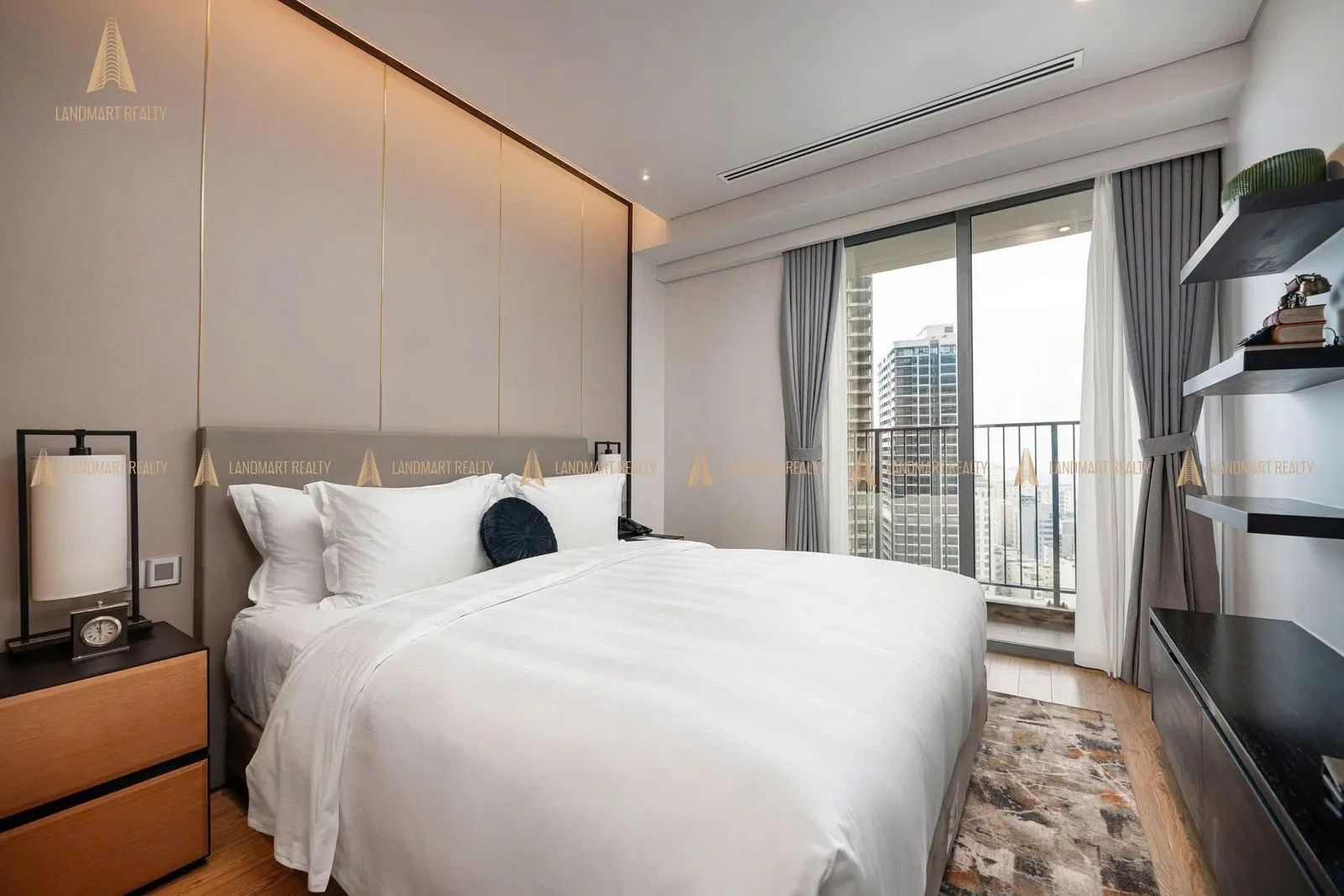 Soleil 1BR — Sea & City View 55m²