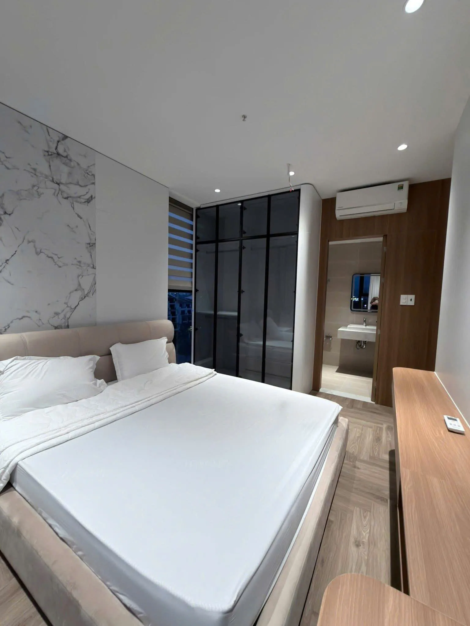 Panoma 2 — 2BR Han River View (Pet-Friendly)